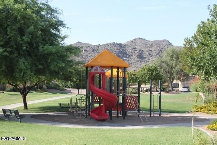 2622 E Fawn Dr, Phoenix, AZ 85042