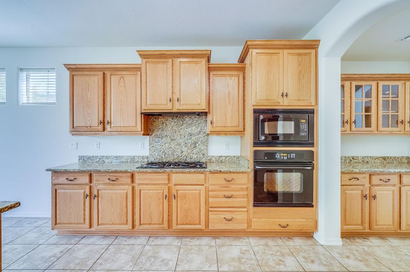 2622 W Florimond Rd, Phoenix, AZ 85086