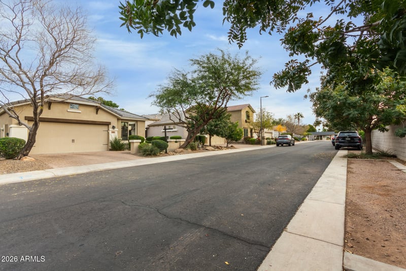 2623 N Walker Way, Phoenix, AZ 85008