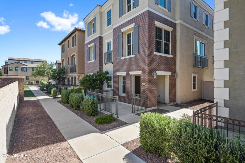 2623 S Balsam Dr, Gilbert, AZ 85295