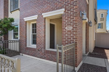 2623 Balsam Dr, Gilbert, AZ 85295