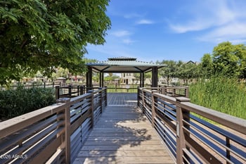 2623 Balsam Dr, Gilbert, AZ 85295
