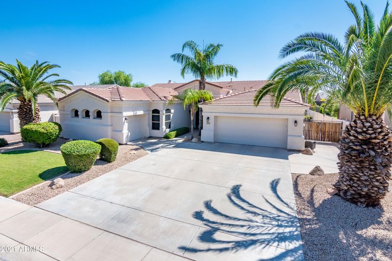 2623 S Honeysuckle Ln, Gilbert, AZ 85295