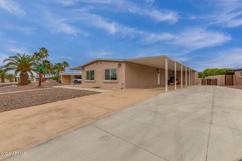 26237 S Lakeside Dr, Sun Lakes, AZ 85248