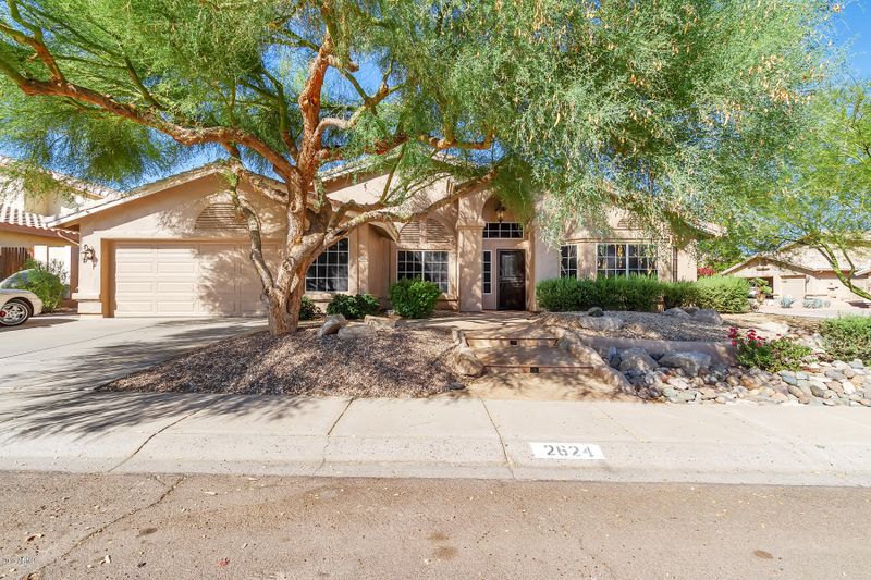 2624 E Verbena Dr, Phoenix, AZ 85048