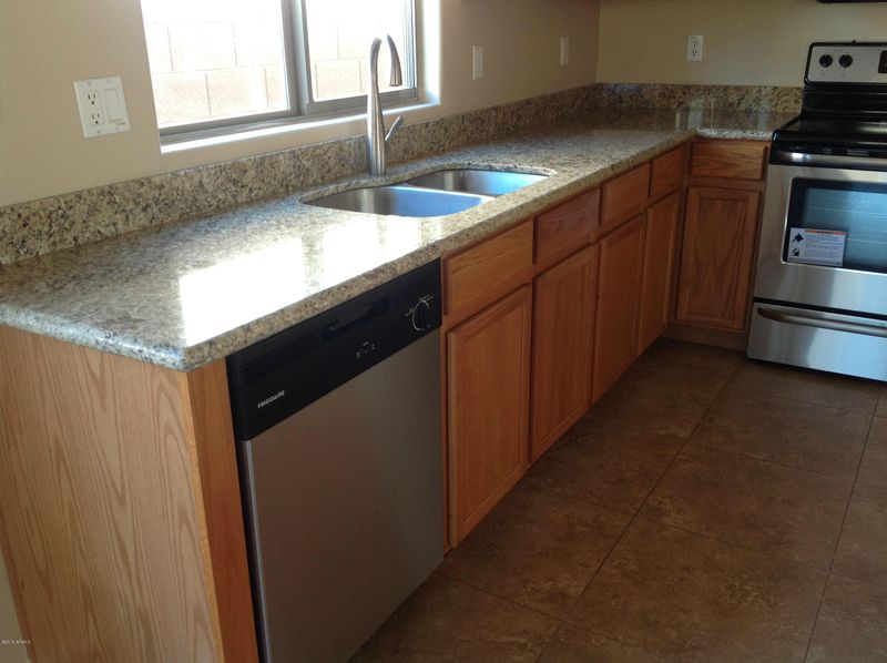 2624 N 108th Dr, Avondale, AZ 85392