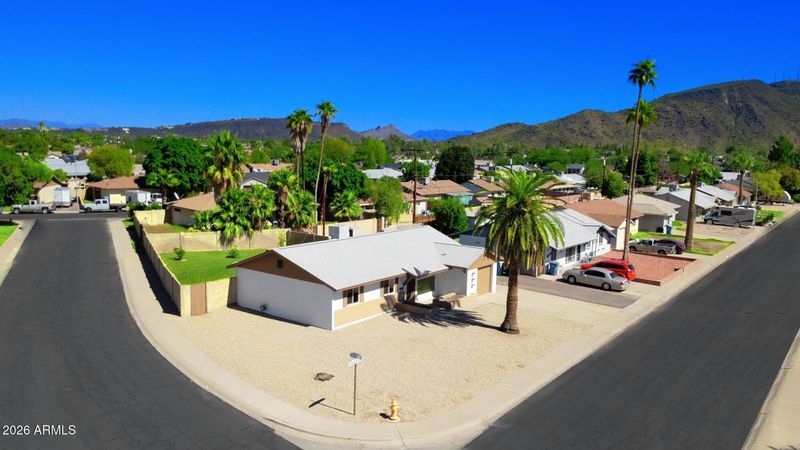 2624 W Charter Oak Rd, Phoenix, AZ 85029