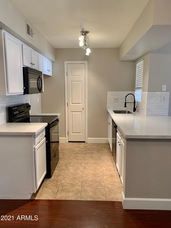 2625 Indian School Rd #101, Phoenix, AZ 85016
