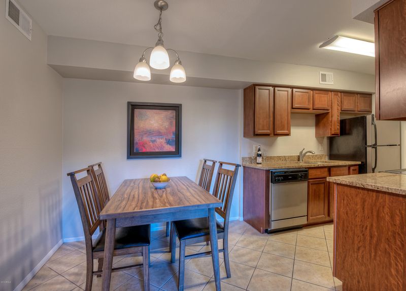 2625 E Indian School Rd #130, Phoenix, AZ 85016