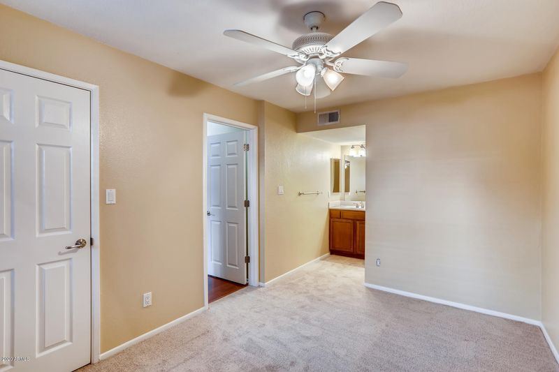 2625 E Indian School Rd #138, Phoenix, AZ 85016