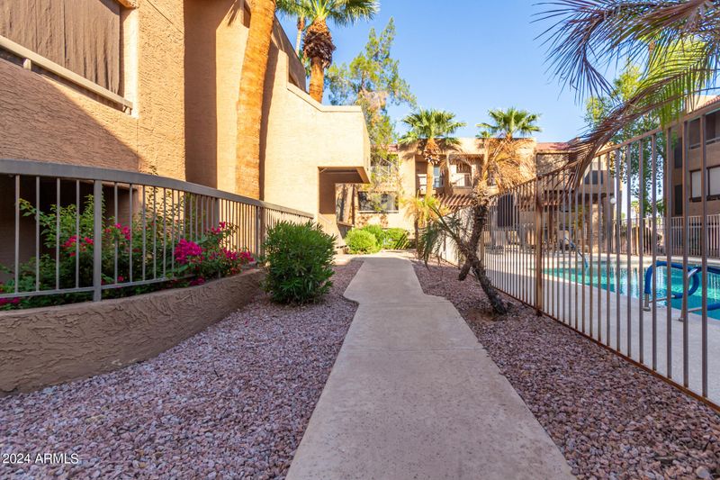 2625 E Indian School Rd #140, Phoenix, AZ 85016