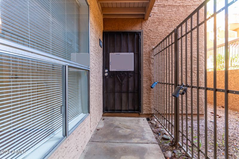 2625 E Indian School Rd #140, Phoenix, AZ 85016
