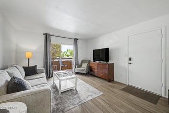 2625 Indian School Rd #217, Phoenix, AZ 85016