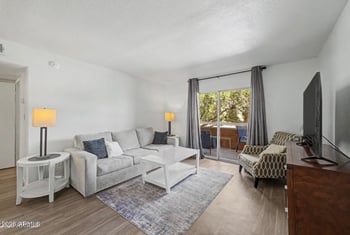 2625 Indian School Rd #217, Phoenix, AZ 85016