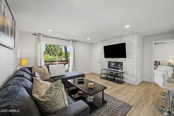 2625 E Indian School Rd #244, Phoenix, AZ 85016