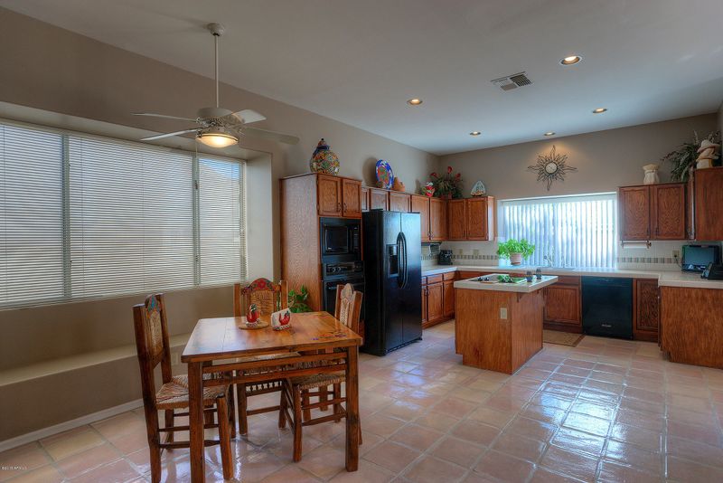2625 E Silverwood Dr, Phoenix, AZ 85048