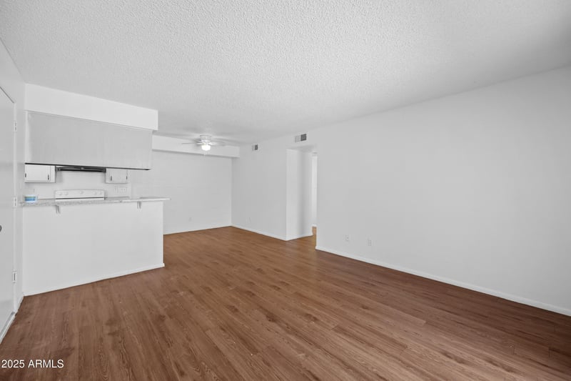 2625 Indian School Rd #115, Phoenix, AZ 85016