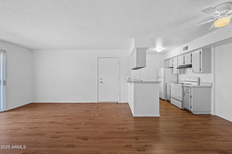 2625 Indian School Rd #115, Phoenix, AZ 85016