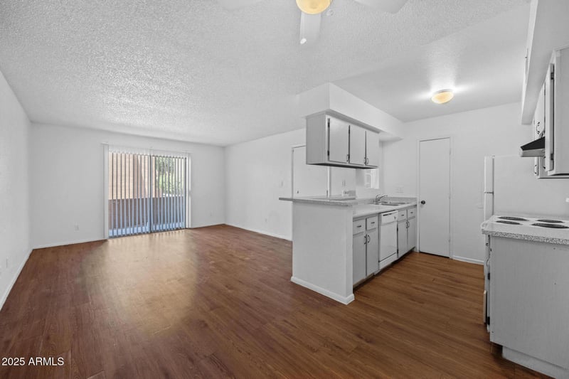 2625 Indian School Rd #115, Phoenix, AZ 85016