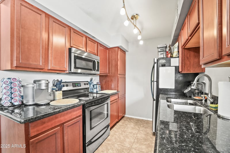 2625 Indian School Rd #206, Phoenix, AZ 85016