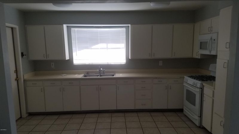 2625 N 29th St, Phoenix, AZ 85008