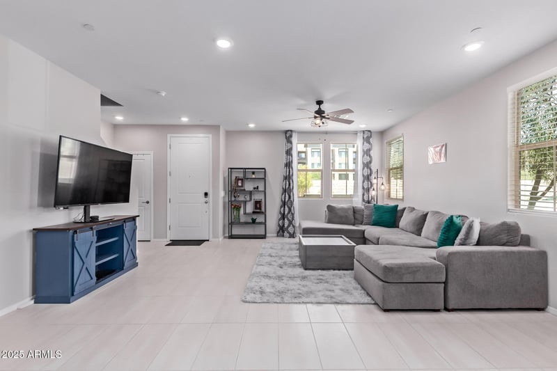 2625 Peppertree Dr #101, Gilbert, AZ 85295