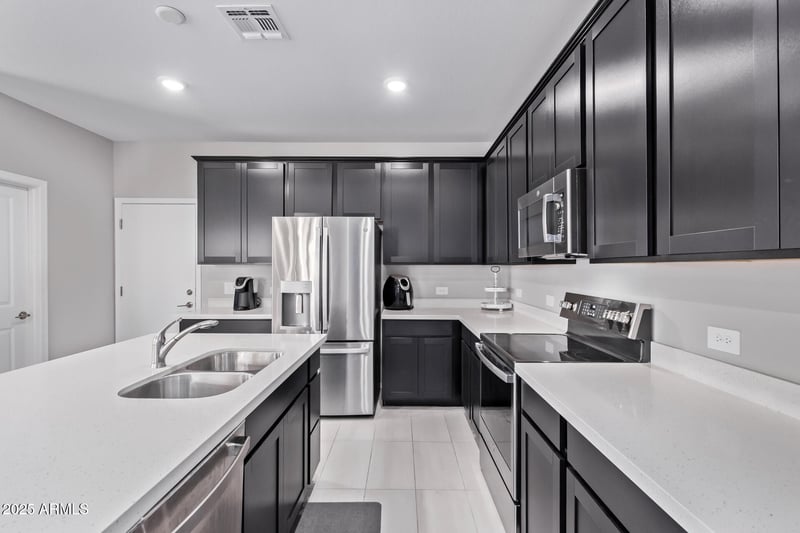 2625 Peppertree Dr #101, Gilbert, AZ 85295