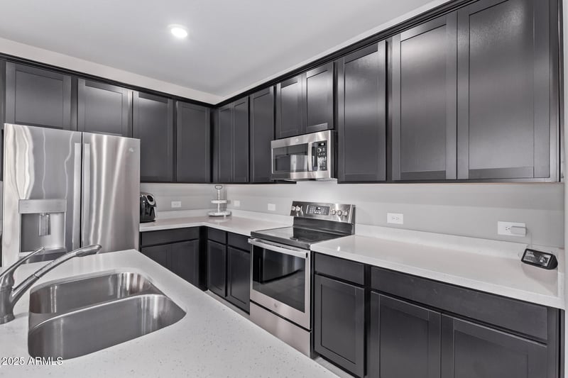 2625 Peppertree Dr #101, Gilbert, AZ 85295
