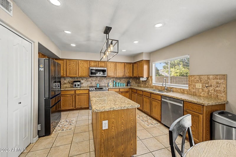 2625 S Terripin Cir, Mesa, AZ 85209
