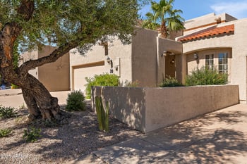 2626 Arizona Biltmore Cir #20, Phoenix, AZ 85016