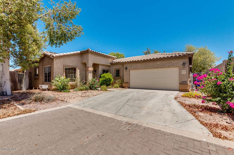 2626 E Riviera Dr, Chandler, AZ 85249