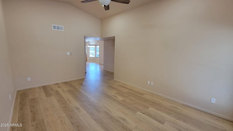 2626 Hearn Rd, Phoenix, AZ 85023