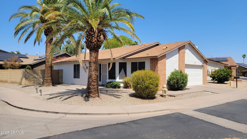 2626 Hearn Rd, Phoenix, AZ 85023