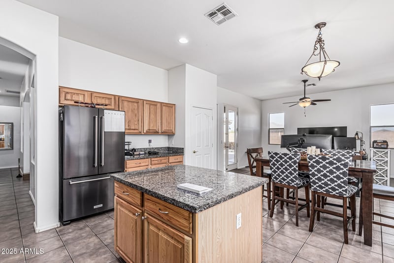 26264 74th Ln, Peoria, AZ 85383