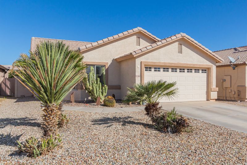 2628 E Denim Trl, San Tan Valley, AZ 85143