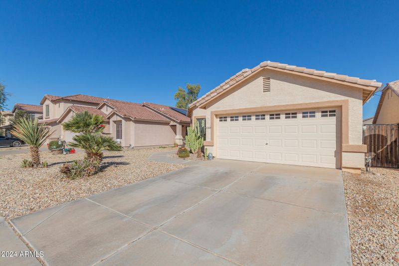 2628 E Denim Trl, San Tan Valley, AZ 85143