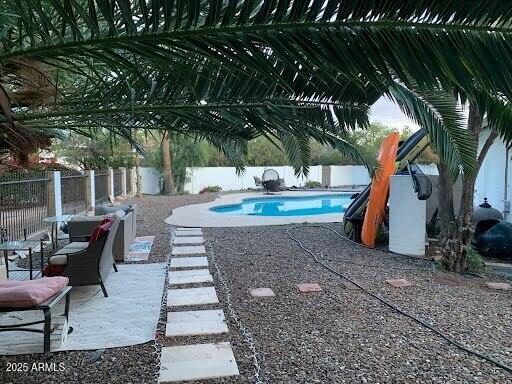 2628 Mendoza Cir, Mesa, AZ 85202