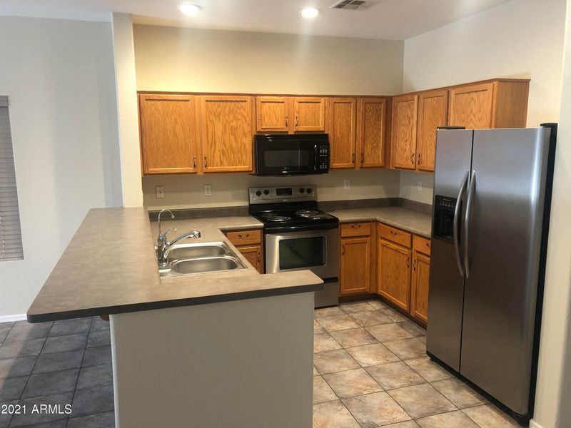 263 E Cheyenne Rd, San Tan Valley, AZ 85143