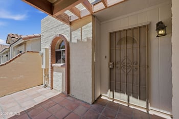 2630 E Roma Ave, Phoenix, AZ 85016