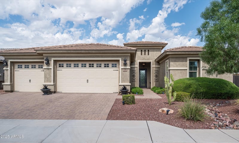 2630 Moura Dr, Phoenix, AZ 85085