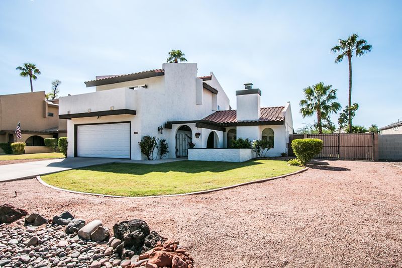 2630 N 54th Pl, Phoenix, AZ 85008