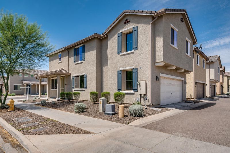 2630 N 73rd Dr, Phoenix, AZ 85035
