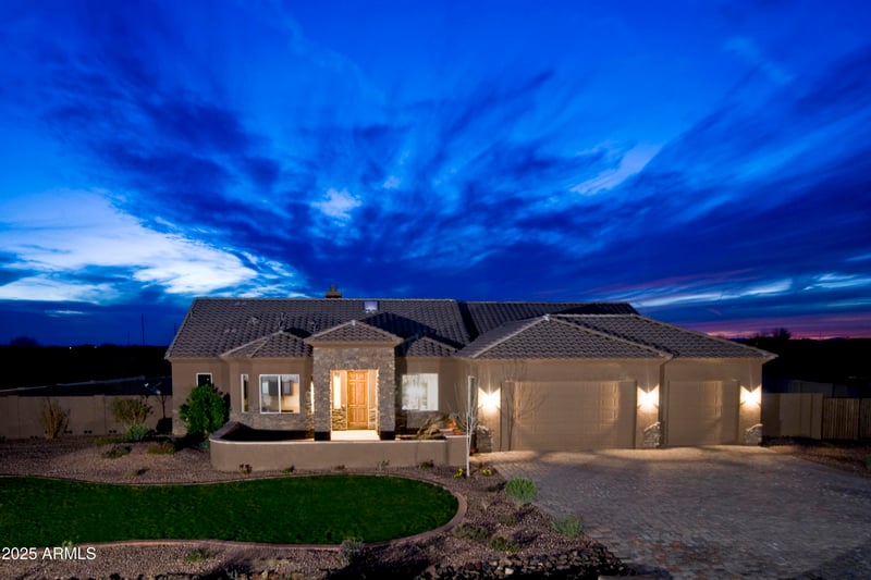 26308 N 2nd St, Phoenix, AZ 85085
