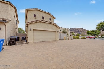 26309 Babbling Brook Dr, Phoenix, AZ 85083