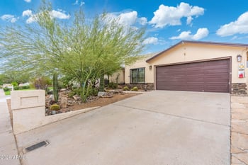 2631 Vista Dr, Phoenix, AZ 85032