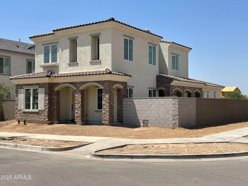 26322 21st Dr, Phoenix, AZ 85085