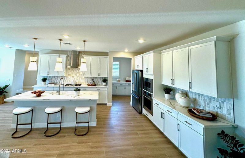 26326 N 24th Glen, Phoenix, AZ 85085