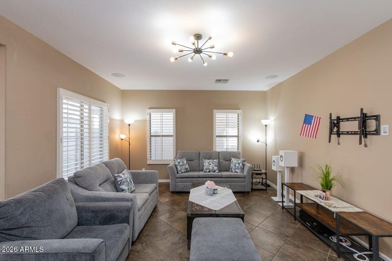 26329 Babbling Brook Dr, Phoenix, AZ 85083