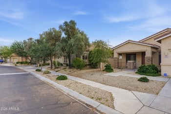 2633 Fremont Rd, Phoenix, AZ 85042