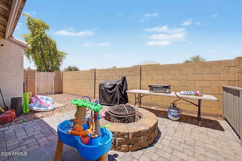 2633 81st Ln, Phoenix, AZ 85043